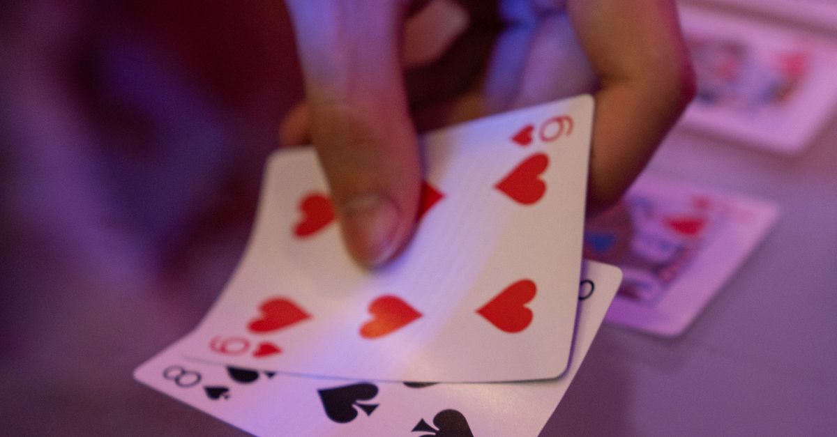 are diagonal moves allowed when i play 1 to 9 number game