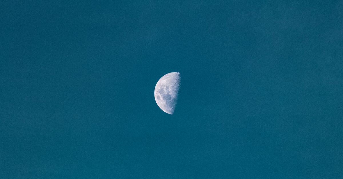 birthday moon phase vs moon sign