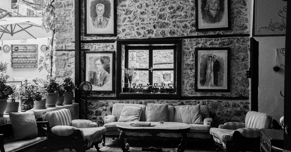 black and white photo converter on windows