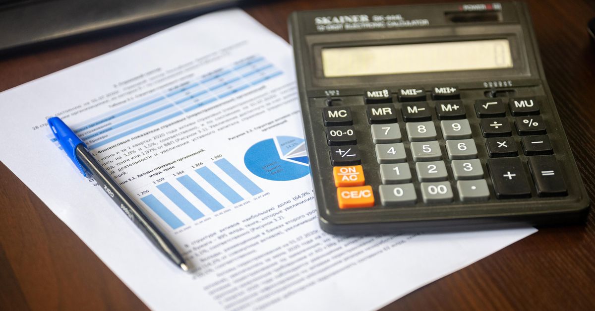 calculate eoq from the following information