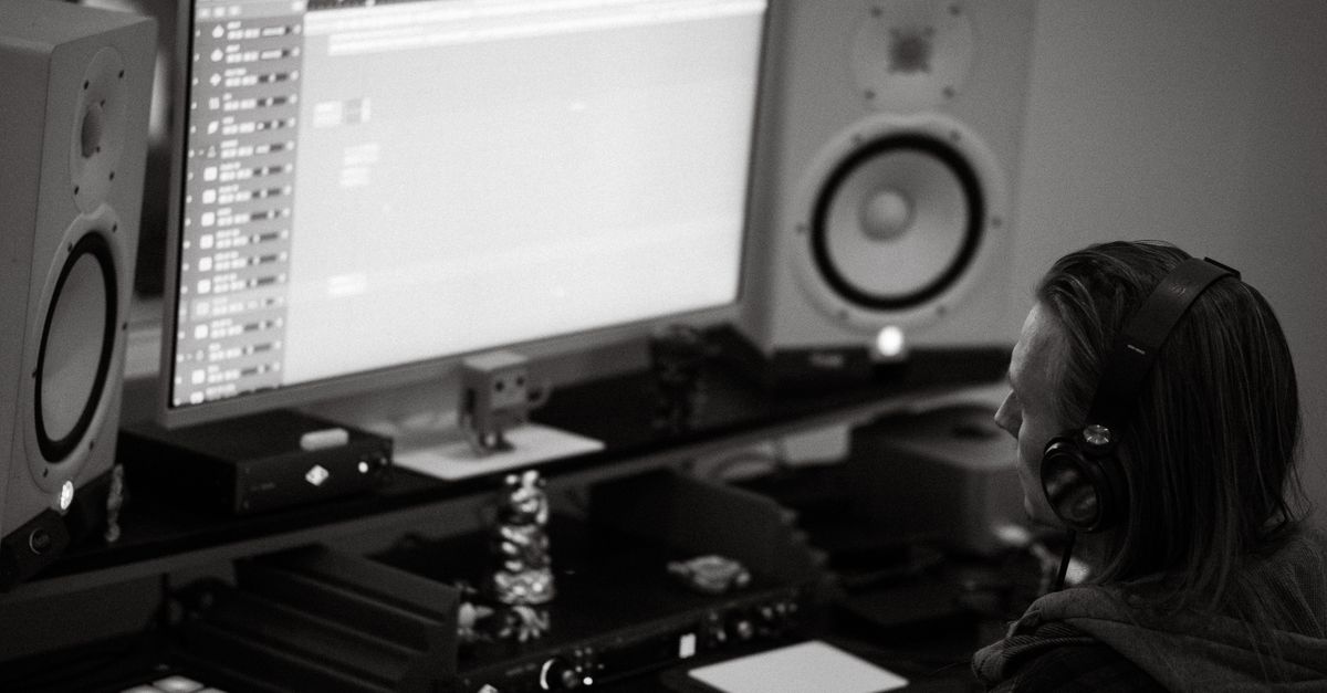 how to change audio pitch in logic pro