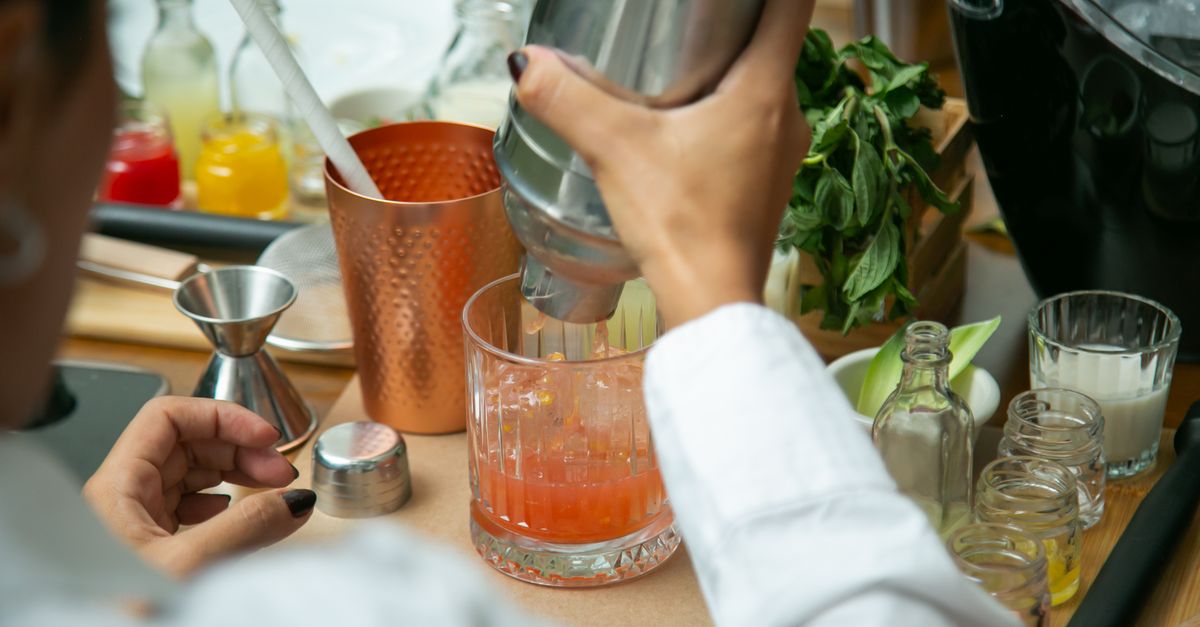 cocktail making game