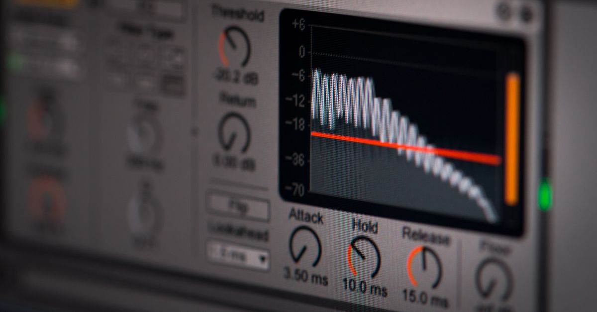 convert audio to waveform image free
