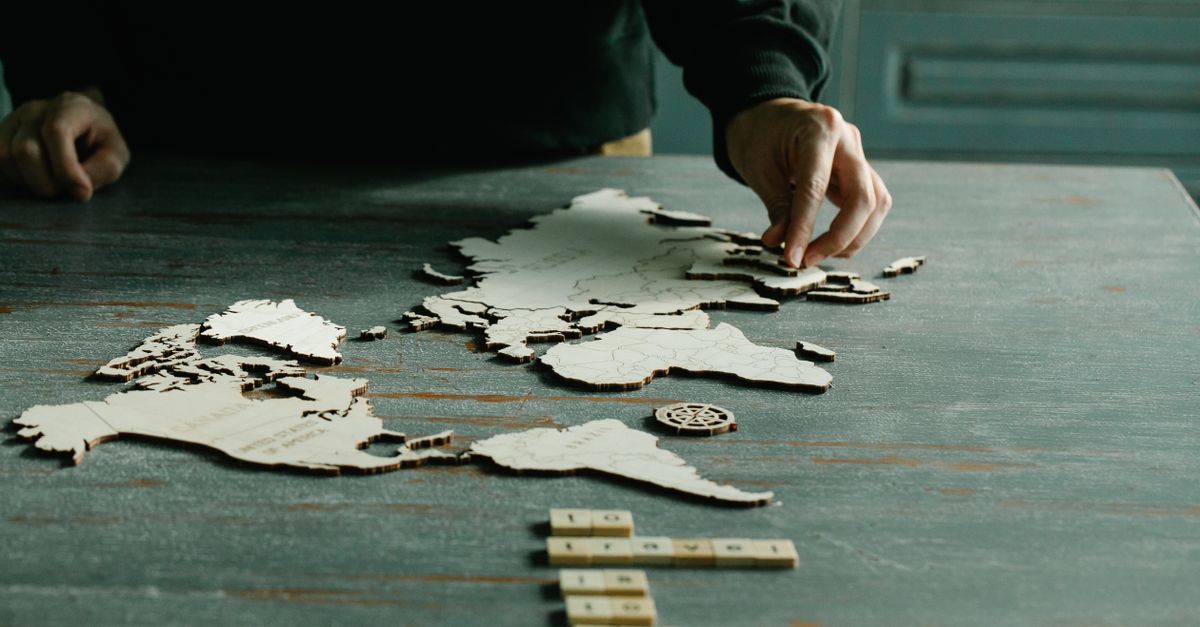 countries puzzle game