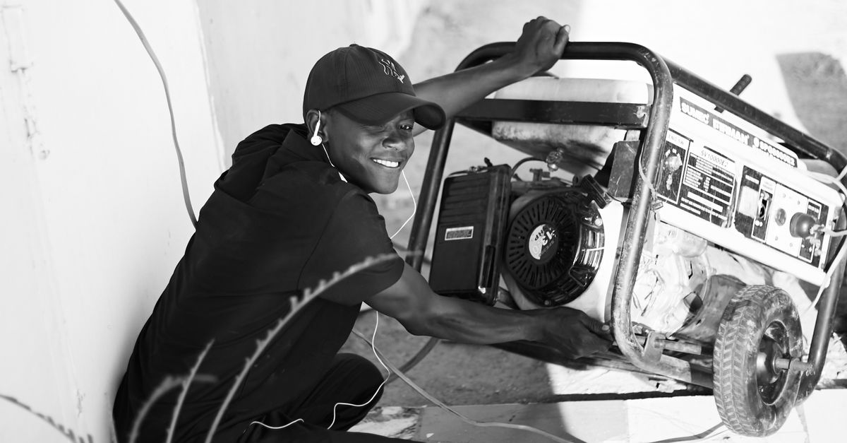 does the generator consider availability or labor rules when i generate shift schedule