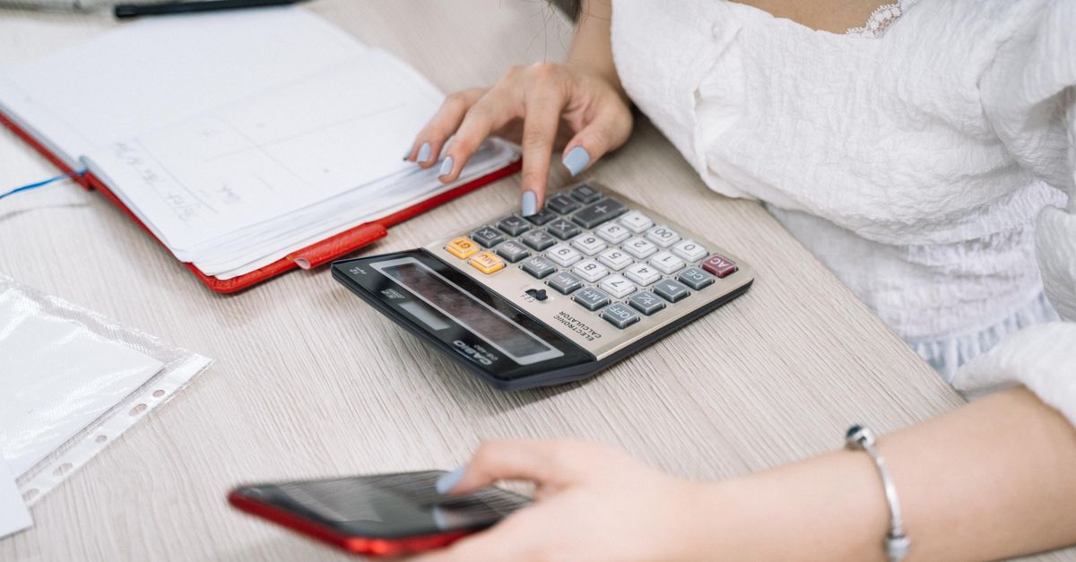 does the calculator interpret the total or store my text when using gematria calculator
