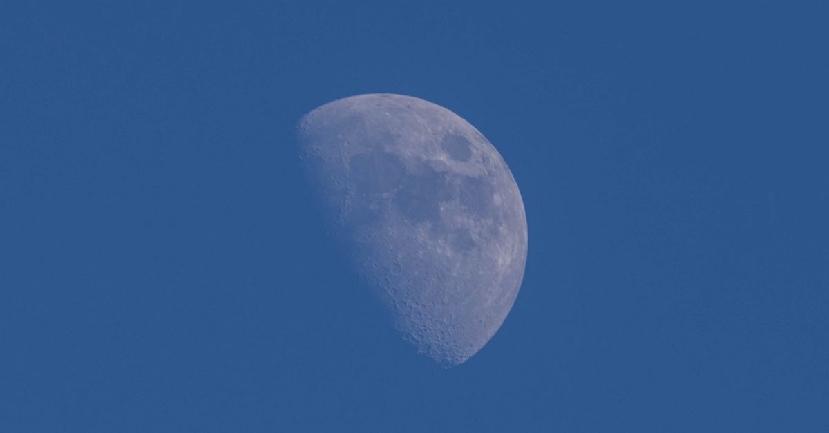does timezone change birthday moon phase