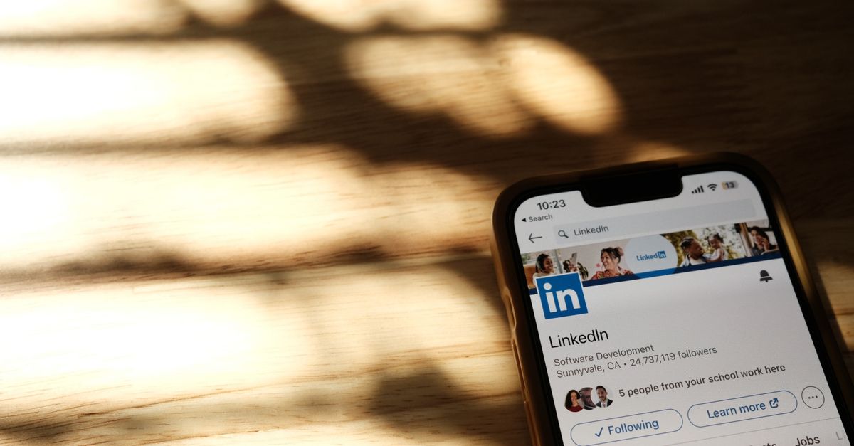 how to extract linkedin contacts to excel