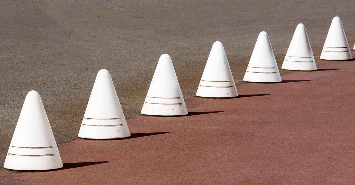 how to find cone surface area with slant height