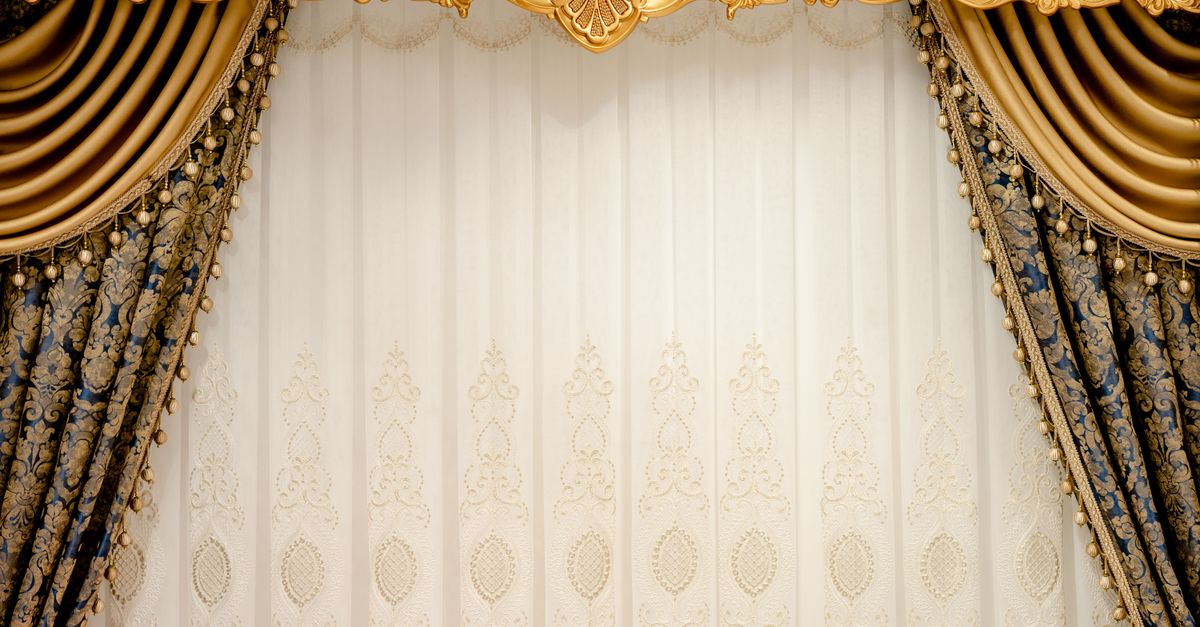 how to calculate curtain fabric yardage