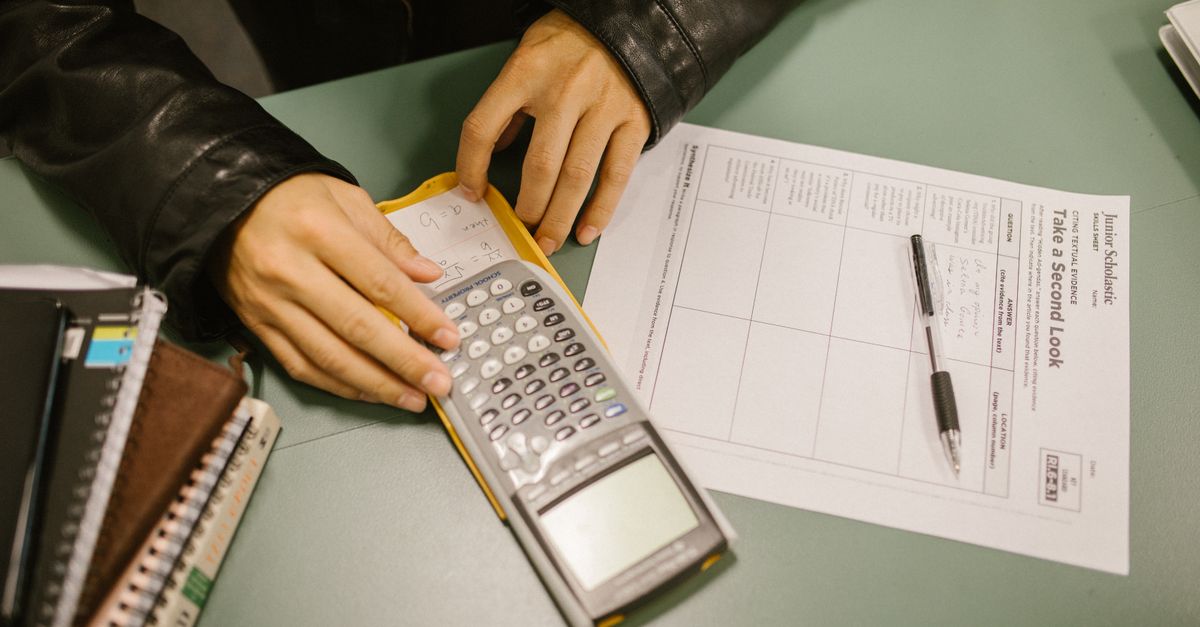 how to calculate pythagoras theorem in excel