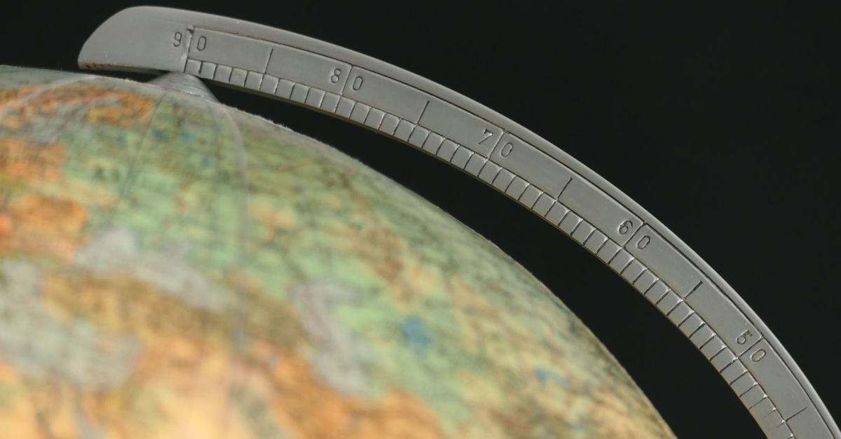 how to calculate sphere volume with diameter