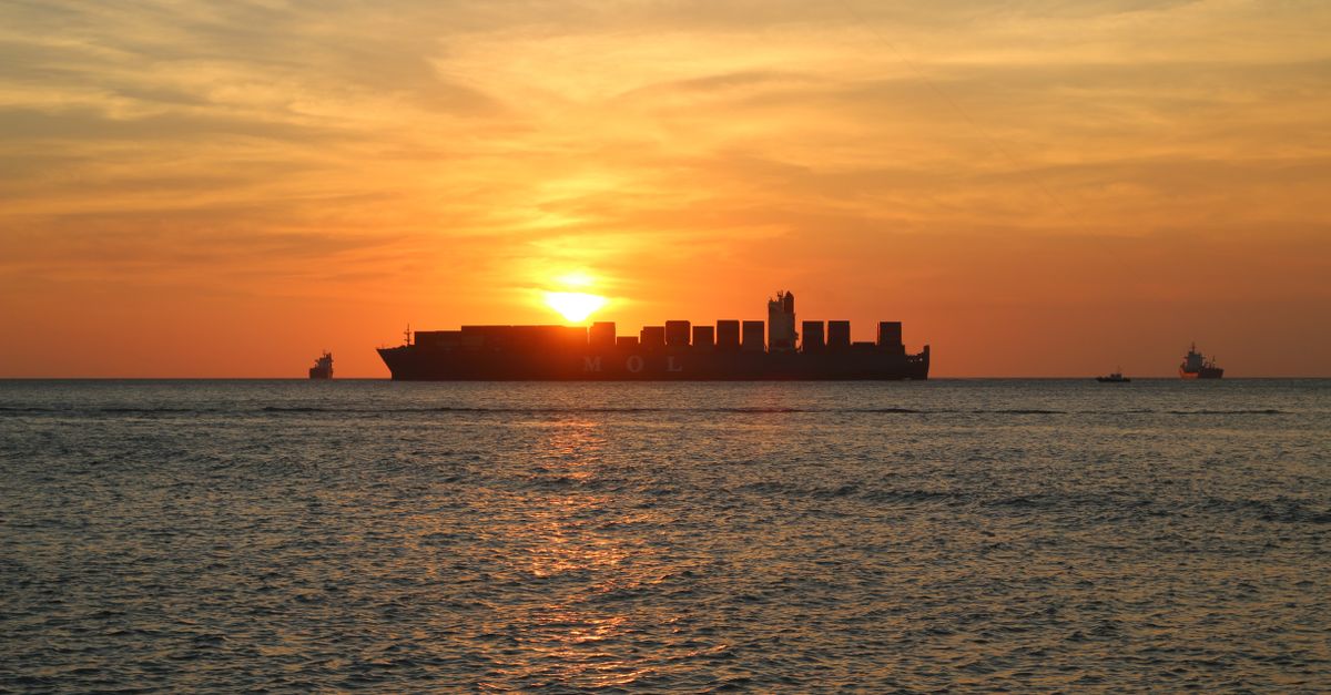 how to calculate sunrise and sunset on ship
