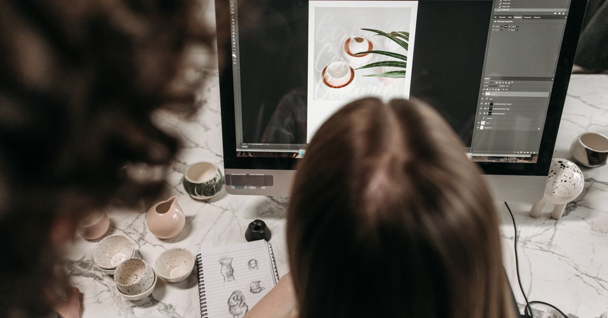 how to crop image in illustrator