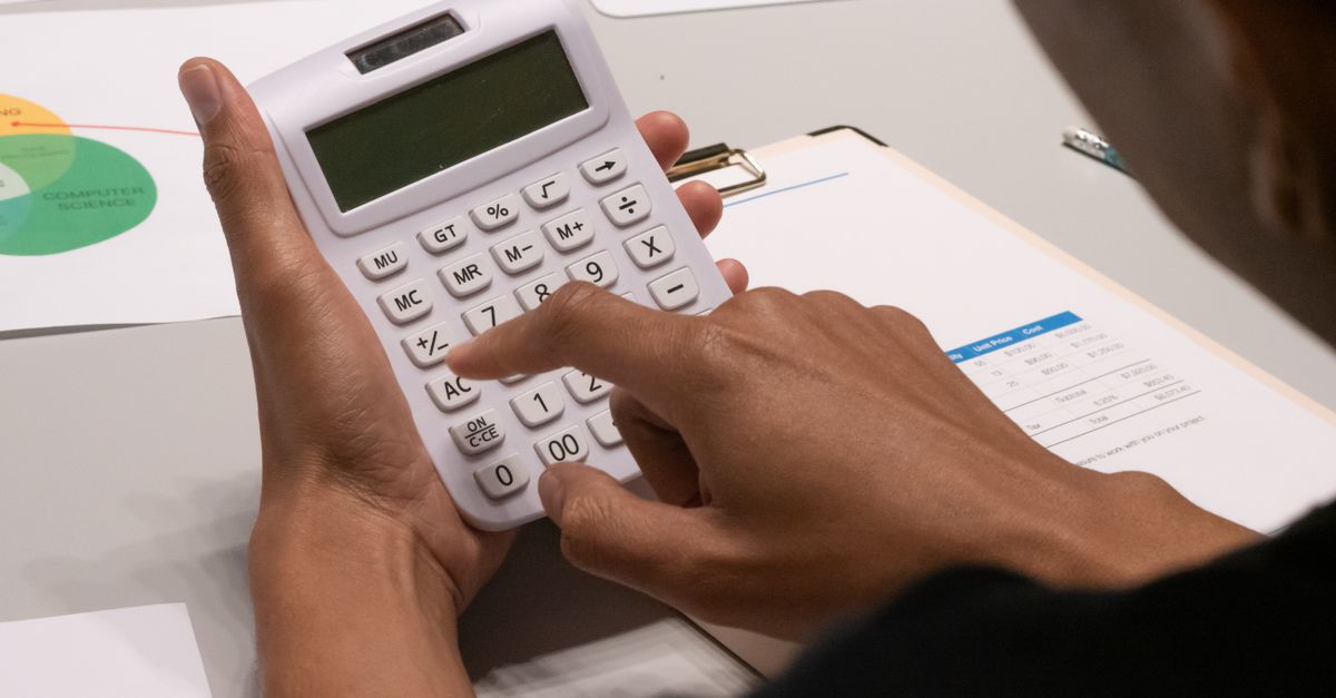 how do i decide whether i need to calculate discount when using discount calculator