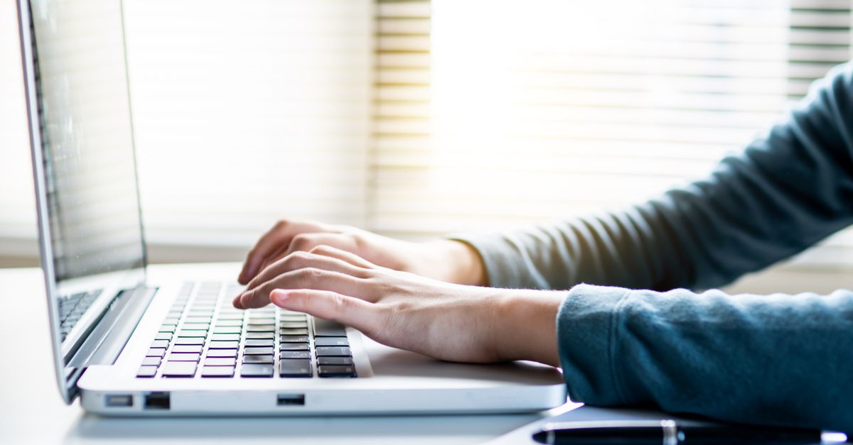 how to extract email addresses from excel