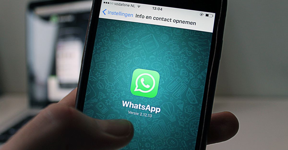 how to get bold text in whatsapp
