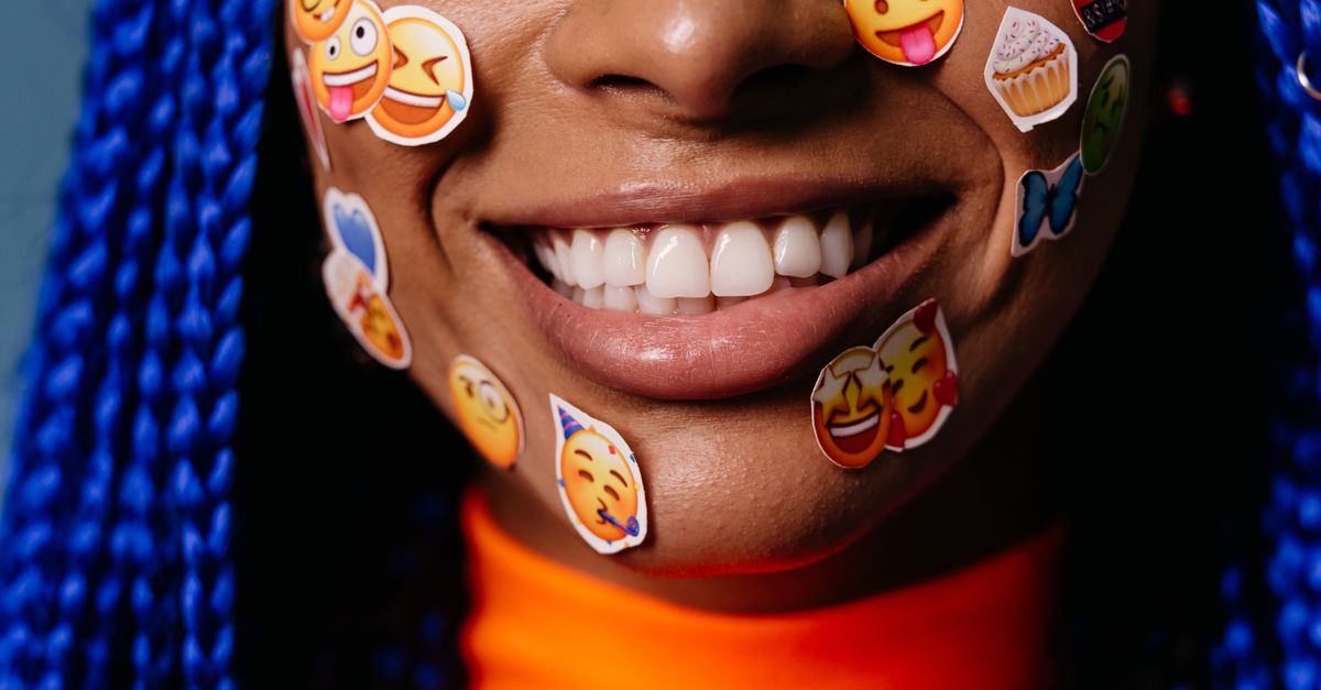 how to remove emoji stickers